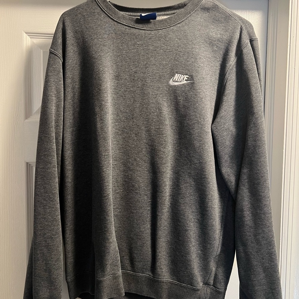 Nike crewneck sweatshirt